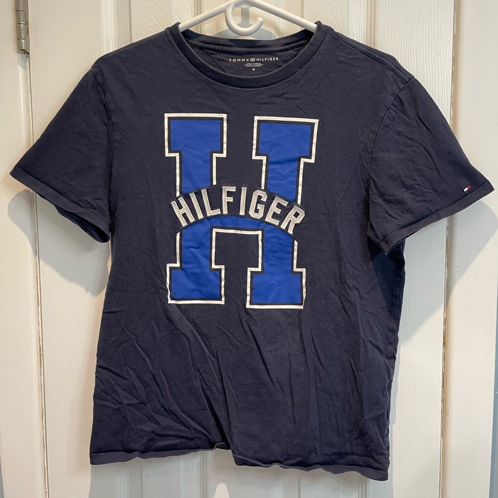 Tommy Hilfiger Navy Blue Men’s Medium Graphic T-Shirt